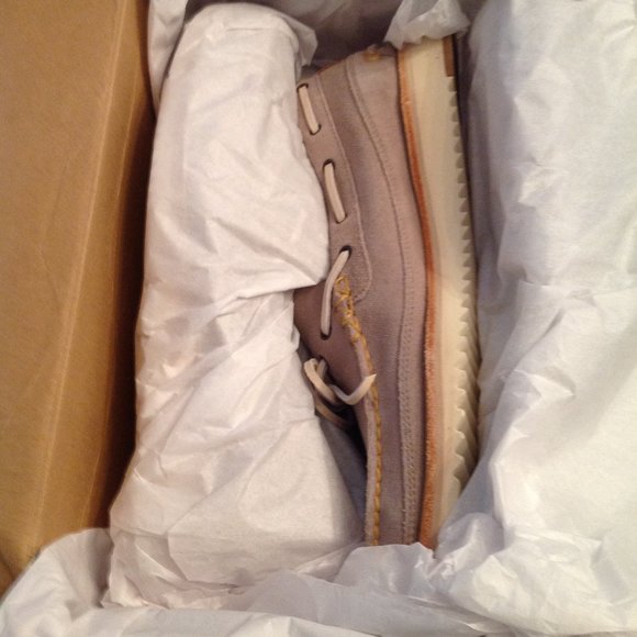 Cole Haan men\'s Pinch Camp Tan Suede Moccasin Loafers - 11.5M - New in Box main image 9